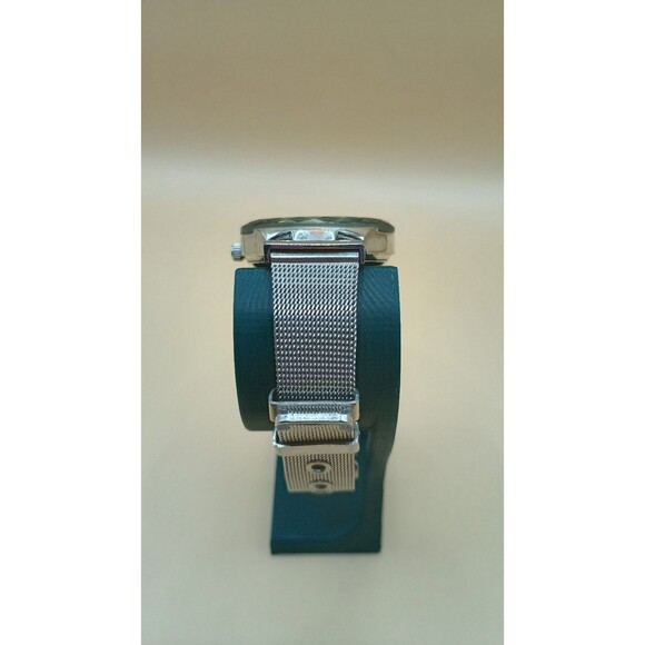Women's Quartz Watch Silver Tone Mesh Metal Band Diamond Accent- Needs Battery - Picture 4 of 7